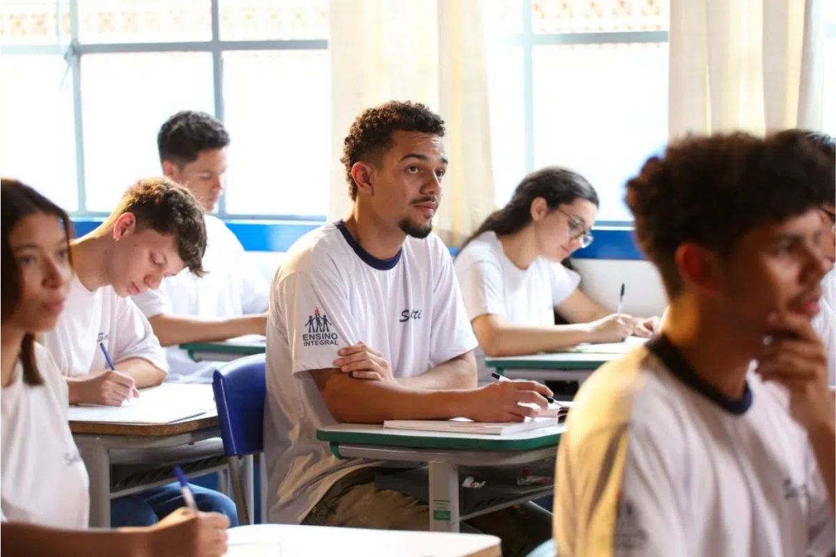 A Secretaria da Educação do Estado de São Paulo (Seduc-SP) recebe até esta sexta-feira (15/8) as inscrições de estudantes da Educação de Jovens e Adultos (EJA)