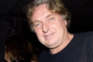 Casas Bahia: Saul Klein cede DNA à Justiça em briga por herança do pai