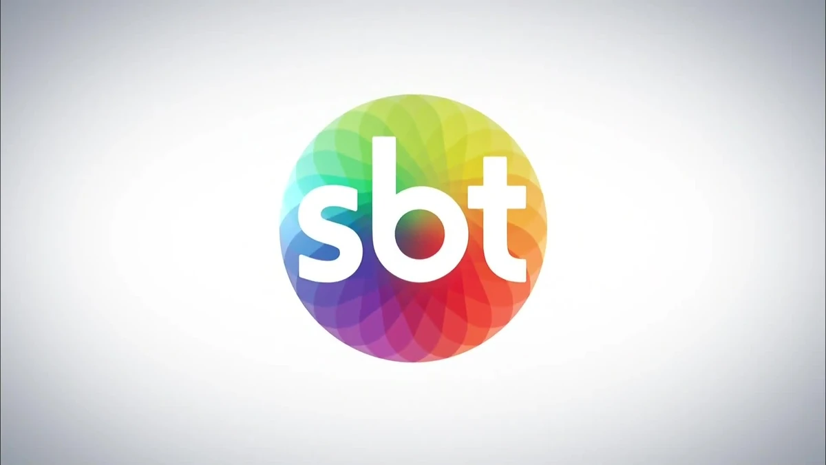 SBT demite Letícia Flores depois de 9 anos