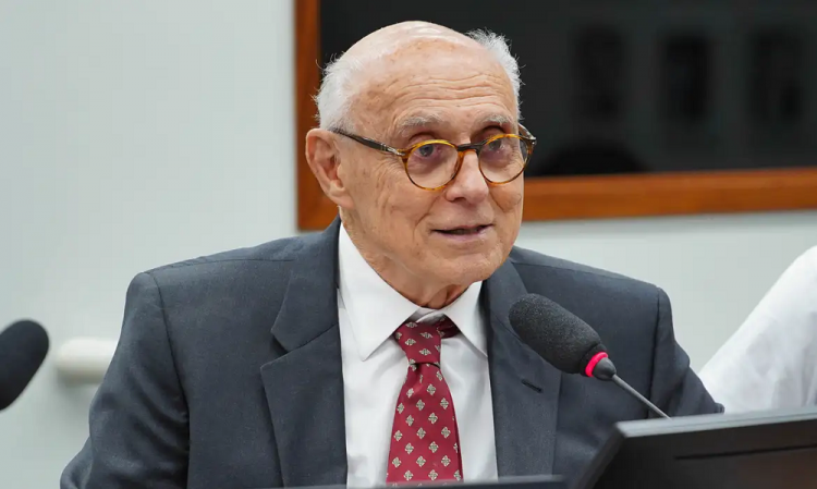 Deputado Eduardo Suplicy é hospitalizado em Niterói após arritmia cardíaca