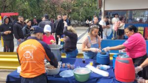 Travessia de balsa entre Ilhabela e São Sebastião é retomada após mais de 12 horas