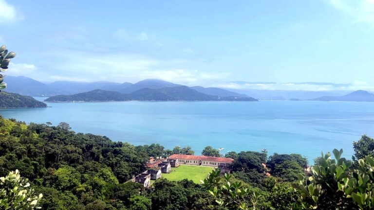 Homem é encontrado morto no mar em Ubatuba, no Litoral Norte de SP