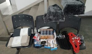 Polícia Municipal intercepta moto na Praia das Cigarras e prende mulher que furtou várias lojas em Caraguá