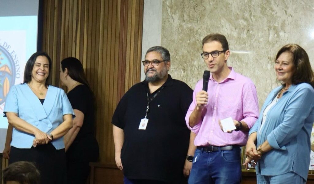 Caraguatatuba recebe “Prêmio Excelência Educacional” por bons resultados das escolas públicas