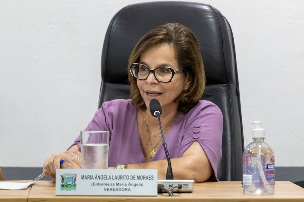 Vereadora Maria Angela propõe implantação do projeto “Escola do Mar” em São Sebastião