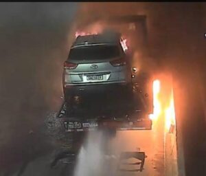 Túnel da Serra Nova da Rodovia dos Tamoios está interditado devido incêndio de veículo