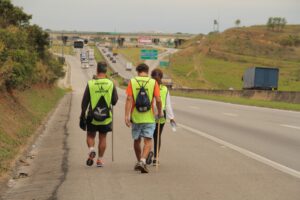 Dutra tem 120 pontos de apoio aos romeiros em peregrinação para Aparecida; veja os locais