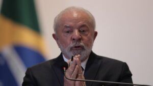 Lula afirma que Brasil ficará neutro em conflito entre EUA e Venezuela