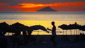 Verão promete movimentar Maresias, que oferece natureza, gastronomia