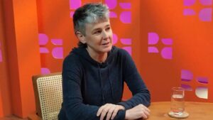 Prefeito de São José manda cancelar participação de Milly Lacombe em feira literária após críticas ao conceito de família