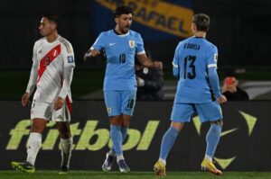 Seleção uruguaia não convoca jogadores do Flamengo e Filipe Luís terá elenco completo durante data Fifa