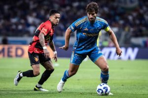 Cruzeiro tropeça em casa e empata com o lanterna Sport no Mineirão