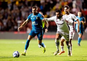 Empate eletrizante na Ilha: Sport e Fluminense dividem pontos em jogo de quatro gols no Brasileirão