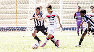 Sub-11 e Sub-12 do Botafogo jogam por vagas nas semifinais do Campeonato Paulista