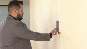 Após determinação da Justiça, Prefeitura de Taubaté vai fazer controle de ponto de todos os servidores
