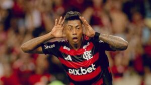Bruno Henrique, do Flamengo, pode ser suspenso na Libertadores; entenda