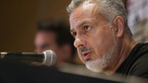 Diretor do Flamengo diz que arbitragem beneficia Palmeiras e Cruzeiro