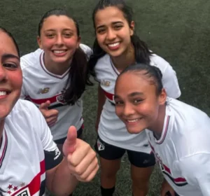 PAULISTA FEMININO SUB-17: São Paulo goleia Santo André e garante vaga na final