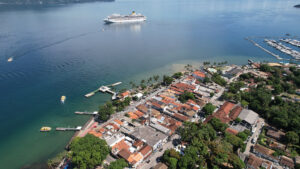 Verão em alta: Ilhabela projeta crescimento no turismo e expansão recorde de vagas de emprego