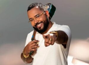 Dudu Nobre fará show gratuito no Sesc de Taubaté no feriado da Consciência Negra; confira