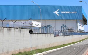 Embraer fecha parceria com a Holanda para desenvolver tecnologias na área militar