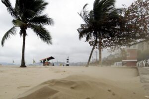 Marinha alerta que frente fria pode provocar ventos de até 65 km/h no Litoral Norte de SP