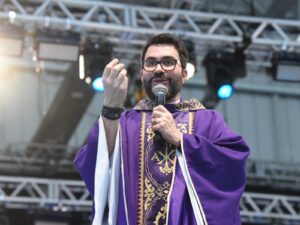 Por motivos de saúde, padre Fábio de Melo cancela participação no Hosana Brasil, evento da Canção Nova