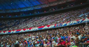 Atacante rescinde com clube brasileiro para jogar no futebol estrangeiro