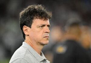 Esporte: Escalação do Vasco: Diniz escalará time misto contra o Boavista