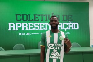 Esporte: Bolasie pede tempo para estreia na Chapecoense