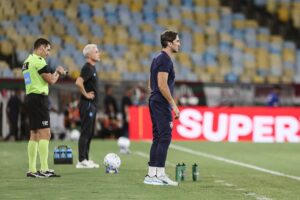 Esporte: "Trazer por trazer não tem sentido": Fluminense prega cautela na busca por centroavante; entenda