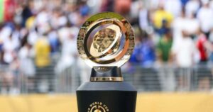 Troféu da Copa do Mundo de Clubes chega ao museu da Fifa