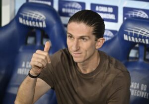Esporte: Filipe Luís situação do Flamengo no Carioca e destaca que clube tem elenco para "tentar conquistar tudo"