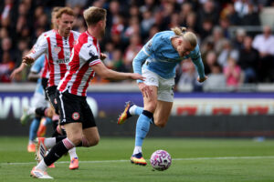 Esporte: Com gol de Haaland, Manchester City vence Brentford e sobe na tabela do Campeonato Inglês