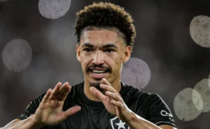 Adryelson já tem destino definido após ser alvo de Vasco, Grêmio e outros times do Brasil