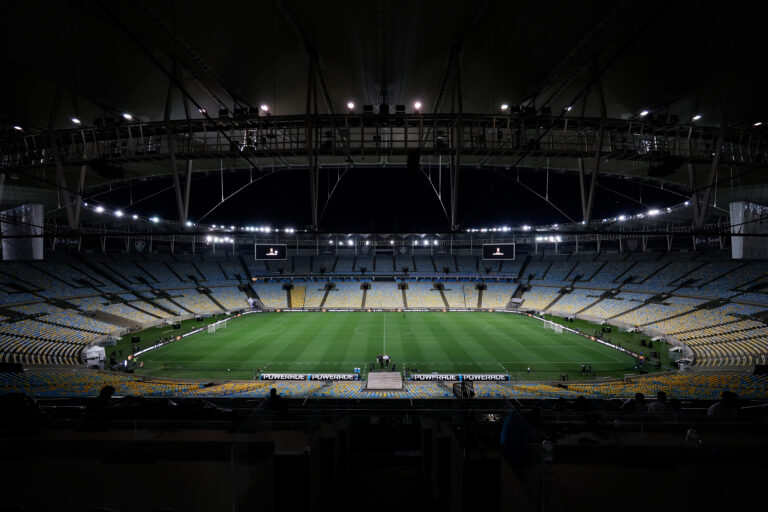 Jogos de hoje, quarta, 21 de janeiro: onde assistir futebol ao vivo e horários