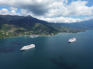 Regional: Ilhabela recebe dois navios de cruzeiro com aproximadamente 8 mil turistas na segunda-feira (26)