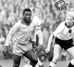 Enquanto muitos tentam rebaixar Pelé, presidente da Argentina zombou de Maradona e escolhe o Rei do Futebol