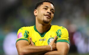 Valorização de atacante do Palmeiras dispara e chama atenção no futebol europeu