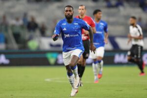 Esporte: Atuações do Cruzeiro: Gerson estreia bem, e defesa falha em gol; notas