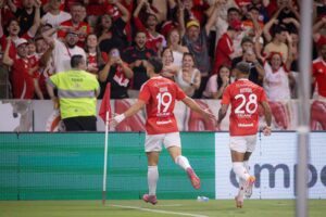 Esporte: Virada avassaladora no Gre-Nal apresenta as credenciais de Paulo Pezzolano