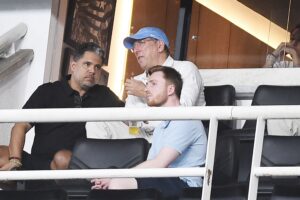 Esporte: Textor promete pagar dívida do transfer ban e diz ter investidores para aplicar US$ 50 milhões no Botafogo