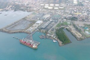 Porto de São Sebastião tem alta de 29% na receita em 2025, apesar de queda nas cargas, no litoral de São Paulo