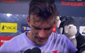 Esporte: Léo Jardim sente indisposição e é desfalque no Vasco contra o Boavista