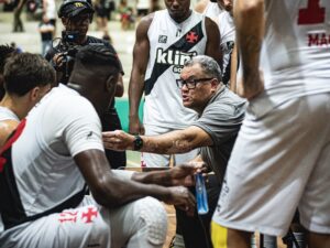 Esporte: Léo Figueiró não é mais o técnico do Vasco; Cássio Santos assume