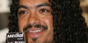 Campeão mundial pelo Inter é agredido por PM após jogo no Paraná; veja