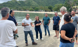 Regional: Prefeitura promove reunião com Associação e setor náutico para alinhar ações na Praia das Cigarras