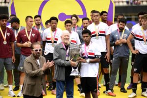 Esporte: Presidente e coloca São Paulo na briga por vaga na Libertadores