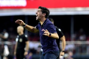 Esporte: Palmeiras x São Paulo: Reencontro e Polêmica no Choque-Rei