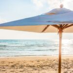 Praia e guarda-sol: como evitar problemas no litoral Norte de São Paulo